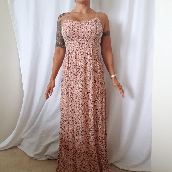 Patrons of Peace Dresses & Skirts - PATRONS OF PEACE Daisy print maxi dress